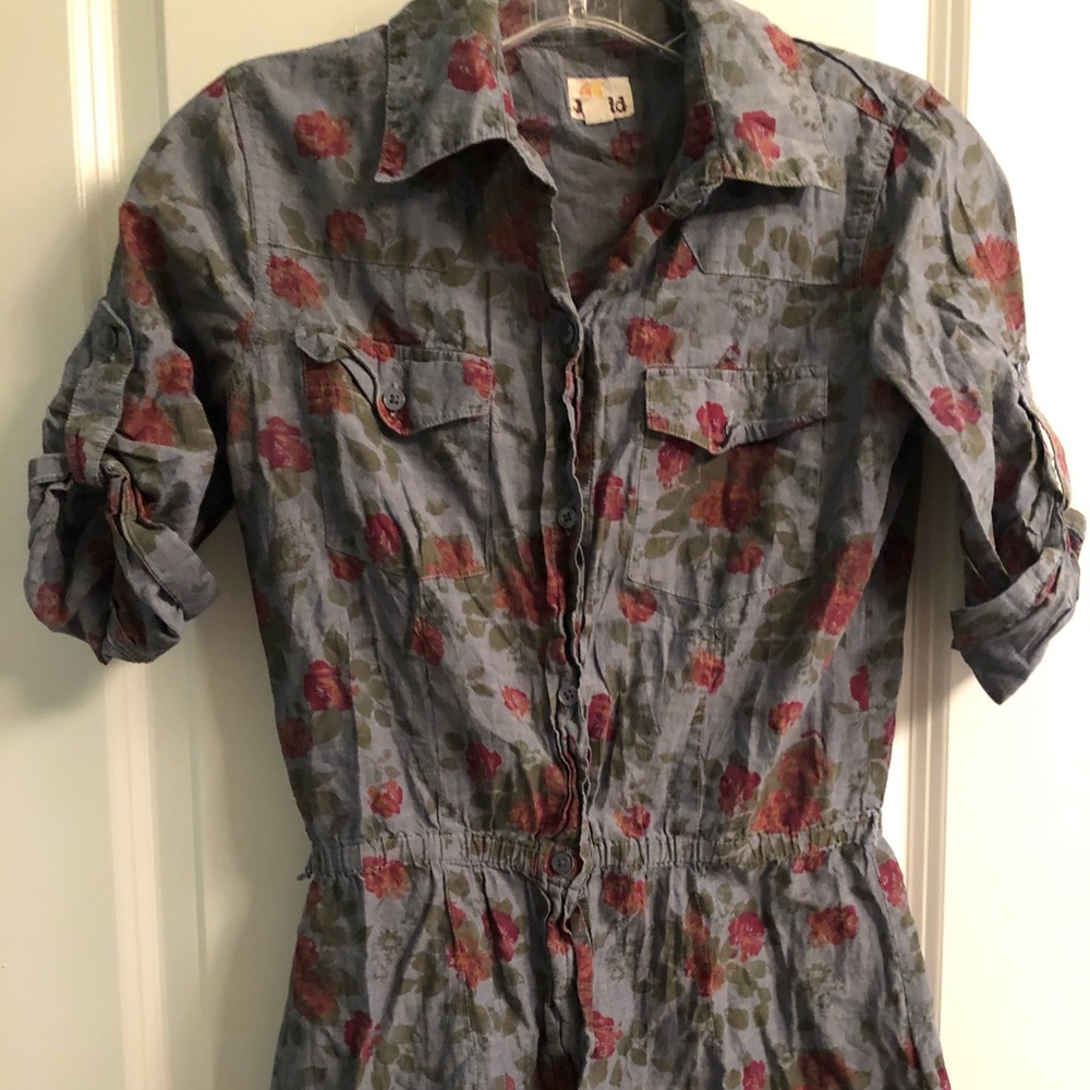 Vintage style rose print blouse